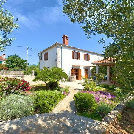 Holiday Home Lavanda Kornic Exterior photo