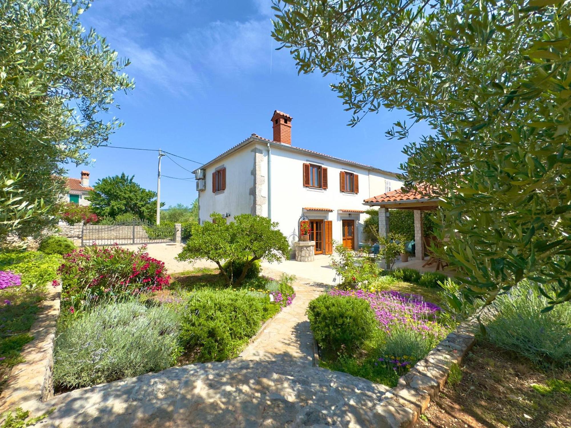 Holiday Home Lavanda Kornic Exterior photo